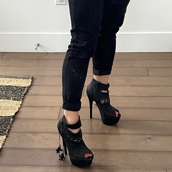 3/$30 (bundle) Black ankle boots with open toe and heel - Picture 7 of 8